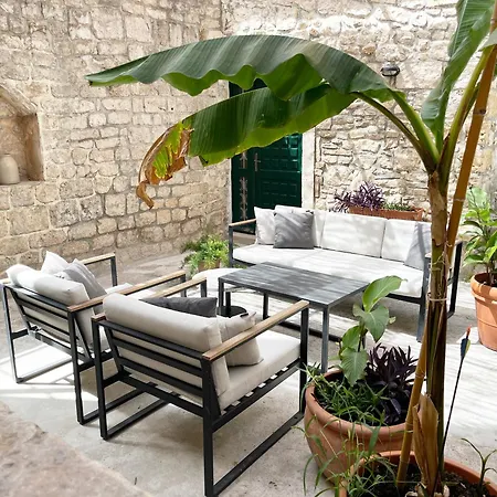Casa Gojave - Authentic Hvar House With Garden * フヴァル