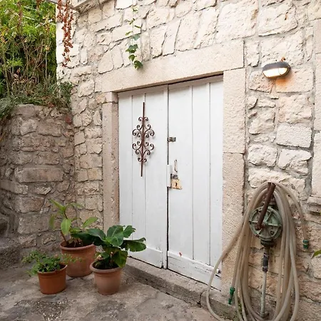 Casa Gojave - Authentic Hvar House With Garden בית נופש *
